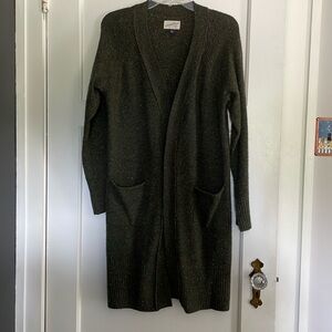 Women’s Universal Threads Hunter Green long cardigan